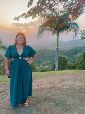 Meet your Posher, Lina